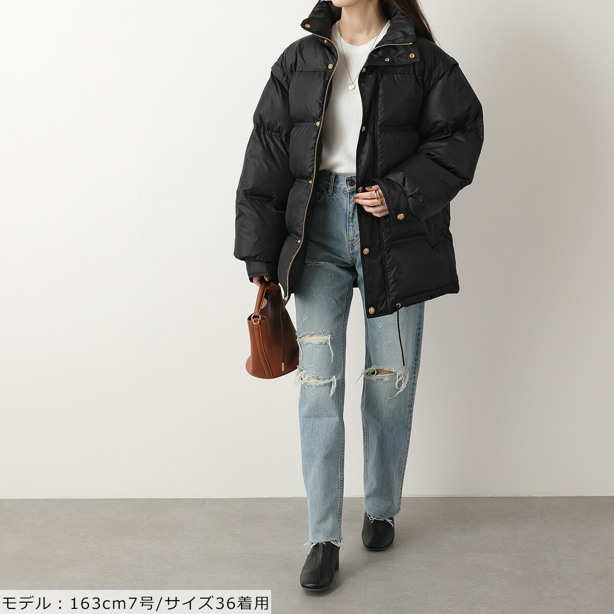 CELINE セリーヌ パテッドジャケット 2W386301P.38NO レディース 2way ベスト ジレ ハイネック 中綿 ブルゾン オーバーサイズ ナイロン ミドル丈 ロゴ刺繍