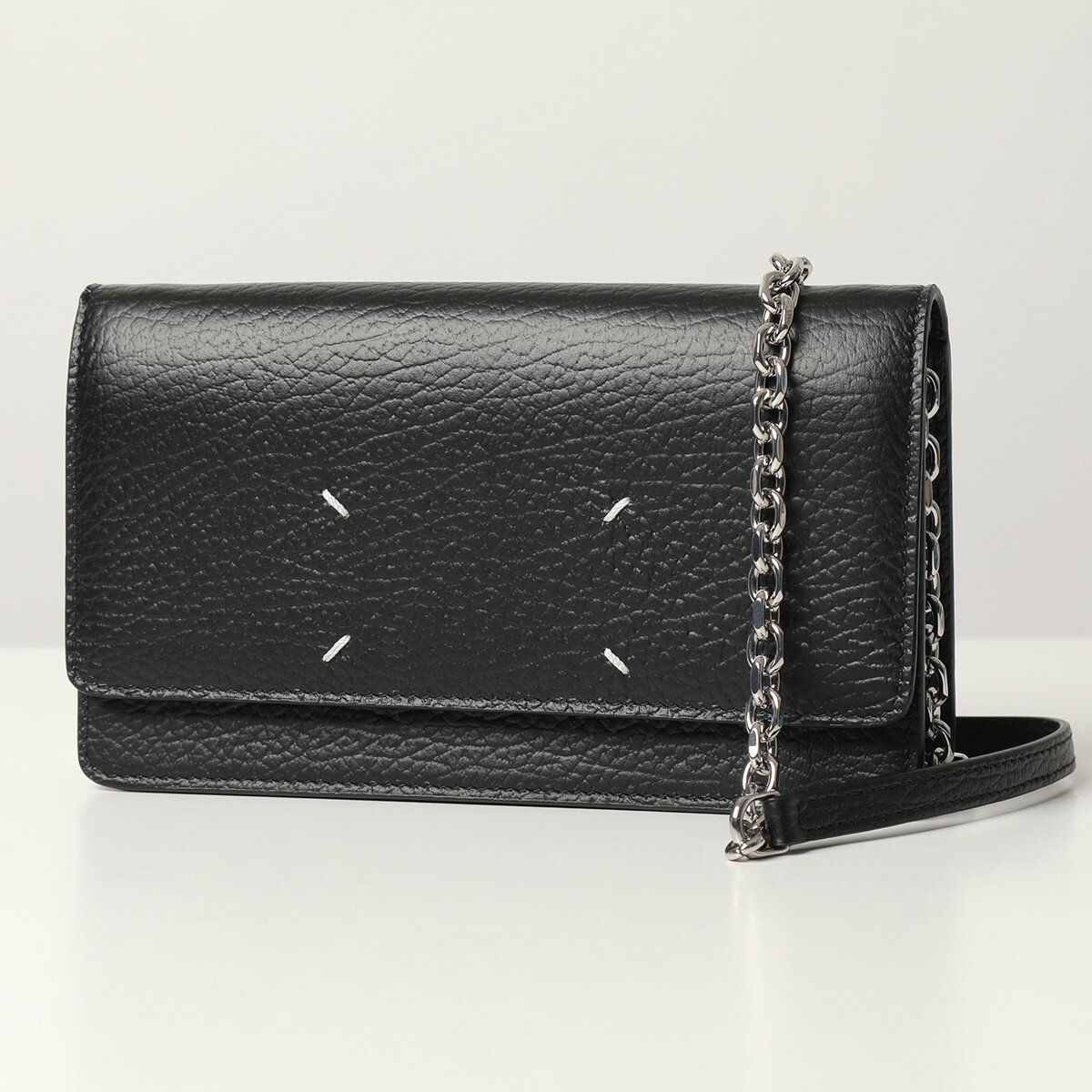 MAISON MARGIELA 11 メゾンマルジェラ チェーンウォレット S56UI0147 P4455 レディース レザー ショルダーバッグ 長財布 ポシェット 鞄 T8013のサムネイル