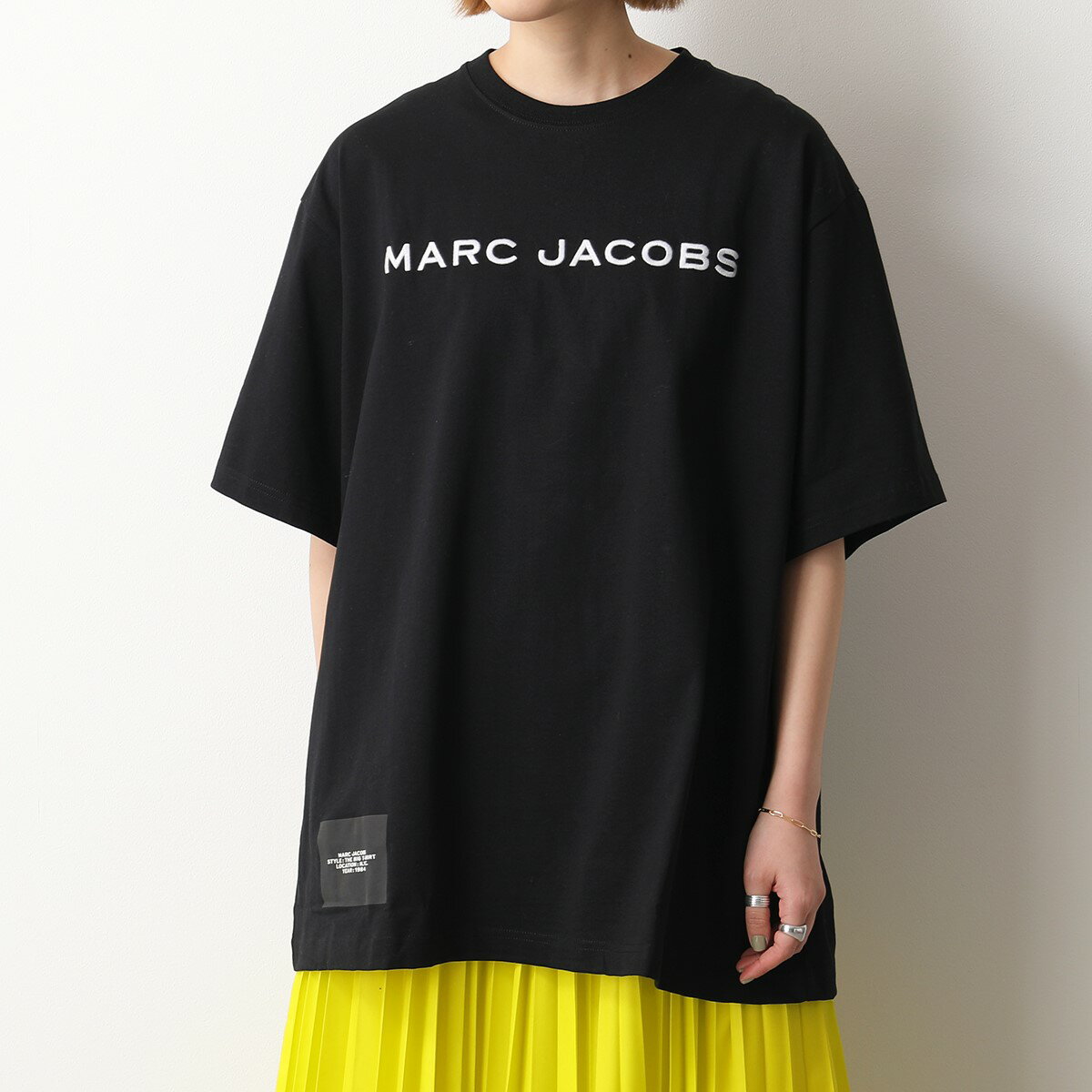 MARC JACOBS マークジェイコブス Tシャツ THE C602C06PF21 レディース クルーネック 半袖 カットソー オーバーサイズ ロゴT ロゴ刺繍 001/BLACKのサムネイル