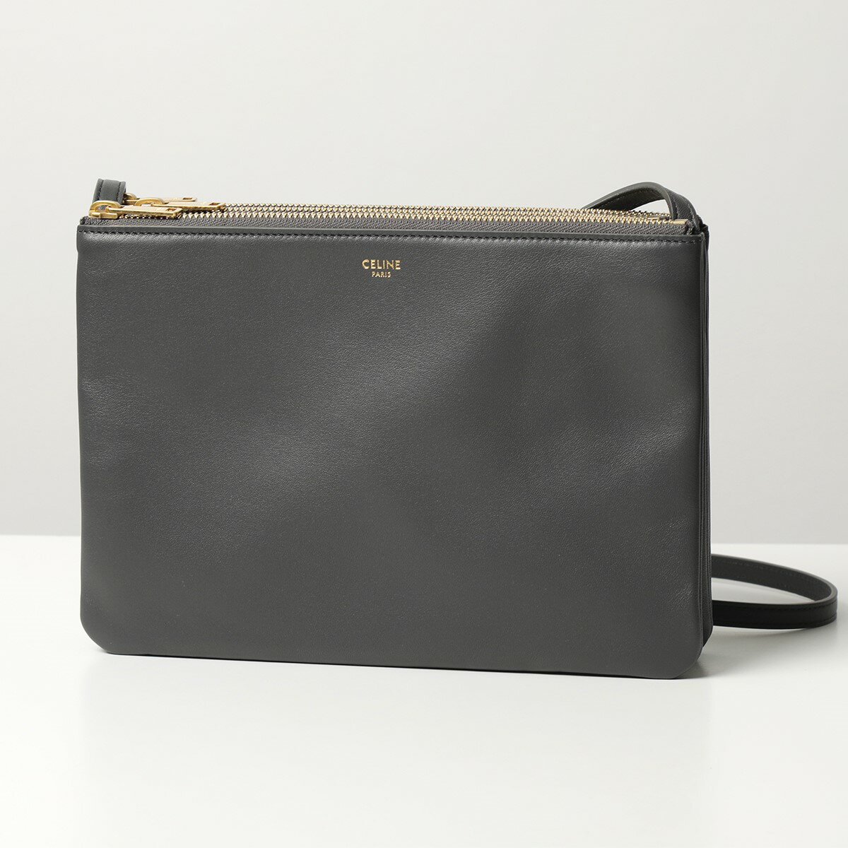 CELINE セリーヌ ショルダーバッグ Large Trio ラージ トリオ 187613BEB.10DC レディース レザー ポシェット 鞄 Greyのサムネイル