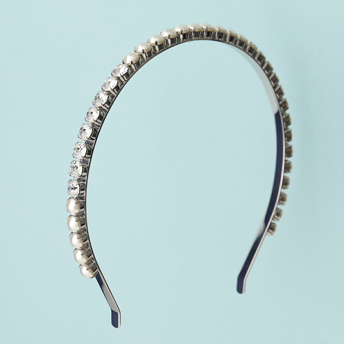 MIUMIU ミュウミュウ カチューシャ 5JH004 2ARA レディース クリスタル パール ヘアバンド ヘアアクセサリー ヘッドバンド 髪飾り F0QCD/CREAM+CRISTALのサムネイル