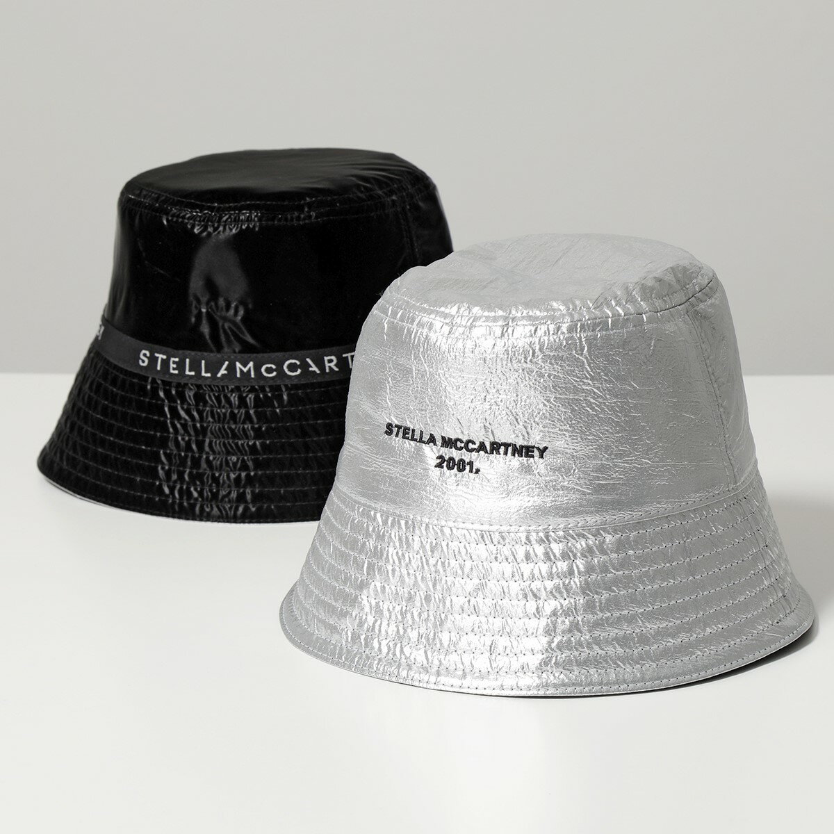 STELLA McCARTNEY ステラマッカートニー バケットハット 900453 W70033 レディース ロゴ 刺繍 リバーシブル ビニール バケハ ハット 帽子 1061のサムネイル