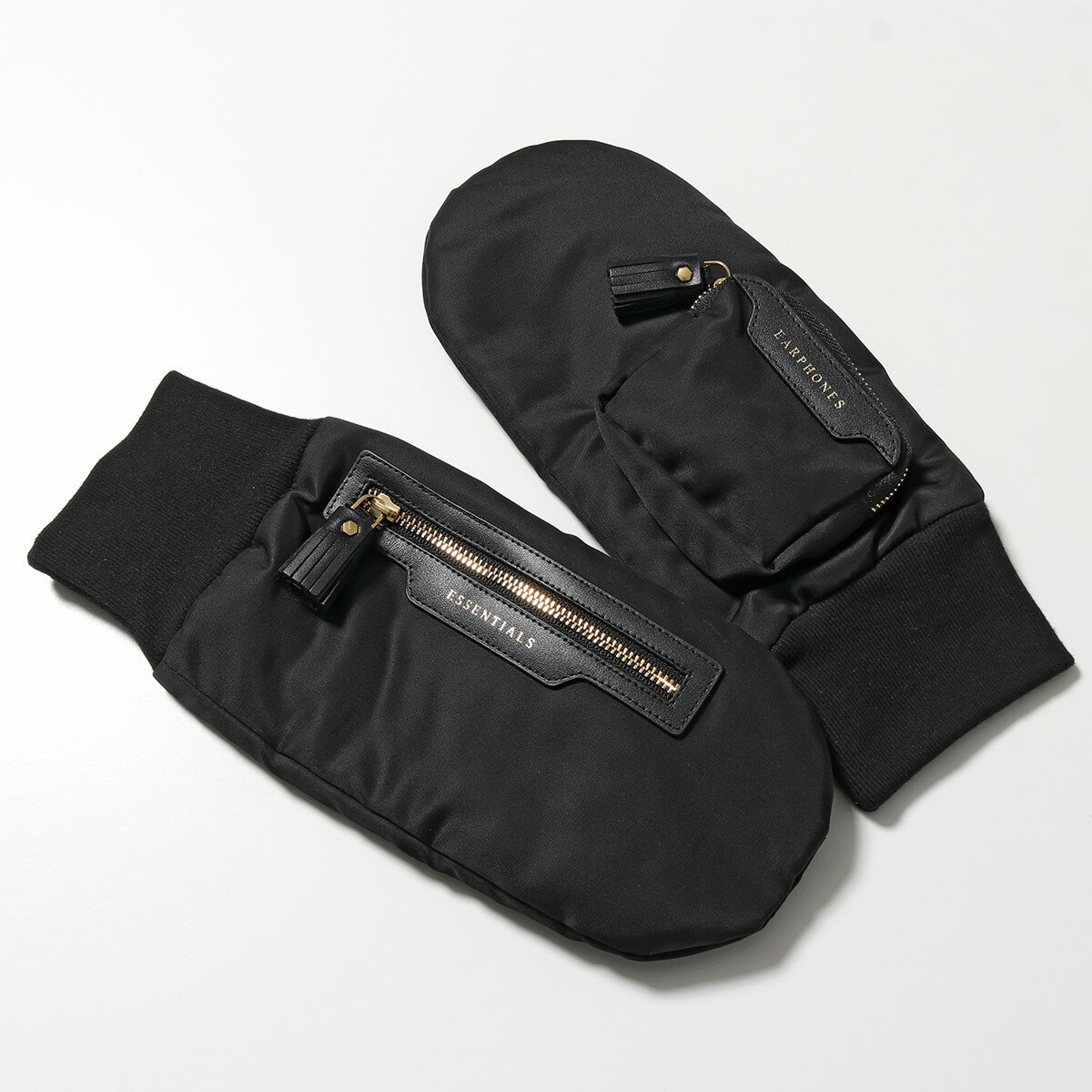 ANYA HINDMARCH アニヤハインドマーチ グローブ Walking Gloves 163002 レディース ナイロン 手袋 タッセル コインケース ポケット付き Black