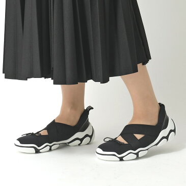 【エントリーでポイント3倍対象!24日23時59まで】RED VALENTINO レッドヴァレンティノ Q2S0C00 ZWZ レッド バレエ スニーカー シューズ 0NO/NERO/BIA 靴 レディース