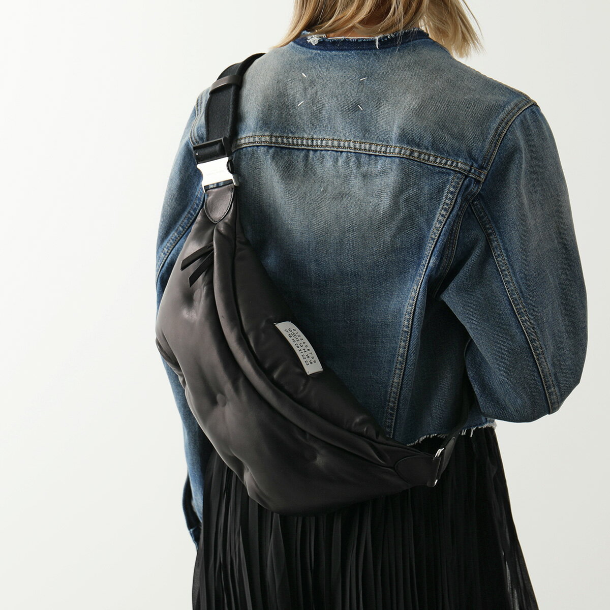 MAISON MARGIELA メゾンマルジェラ 11 ボディバッグ Glam Slam グラムスラム SB1WB0001 P4300 レディース ベルトバッグ レザー クロスボディ 鞄 T8013のサムネイル