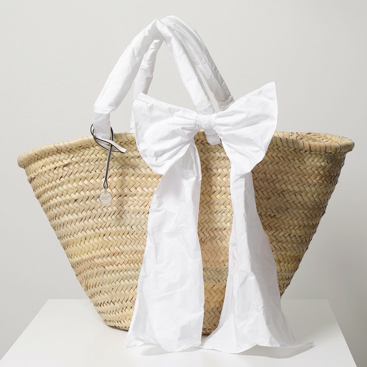 RED VALENTINO レッドヴァレンティノ トートバッグ KNOT ME UP XQ0B0D32 QBB レディース かごバッグ ラフィア ストロー リボン 0BO/NaturalBiancoのサムネイル