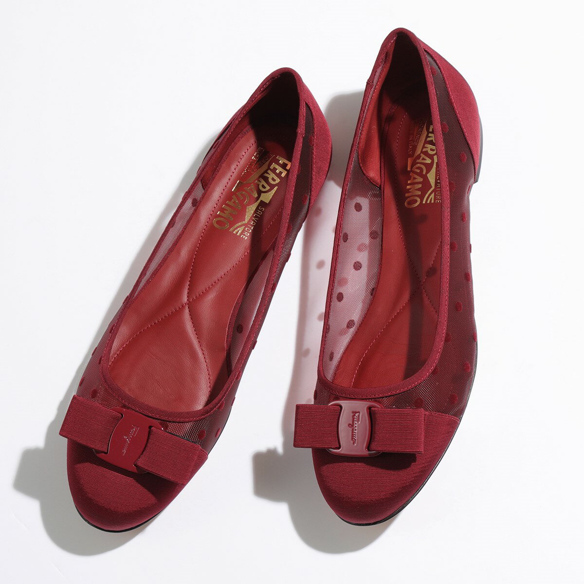 SALVATORE FERRAGAMO フェラガモ フラットパンプス VARINADOTS 724119 レディース ヴィラリボン ドット 水玉 シューズ ワイズD 靴 RED-CHILEのサムネイル
