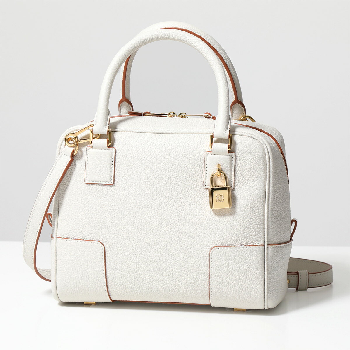 LOEWE ロエベ ショルダーバッグ AMAZONA19 SQUARE アマソナ19 スクエア A039N10X10 レディース レザー ハンドバッグ 鞄 1950/SOFT-WHITEのサムネイル