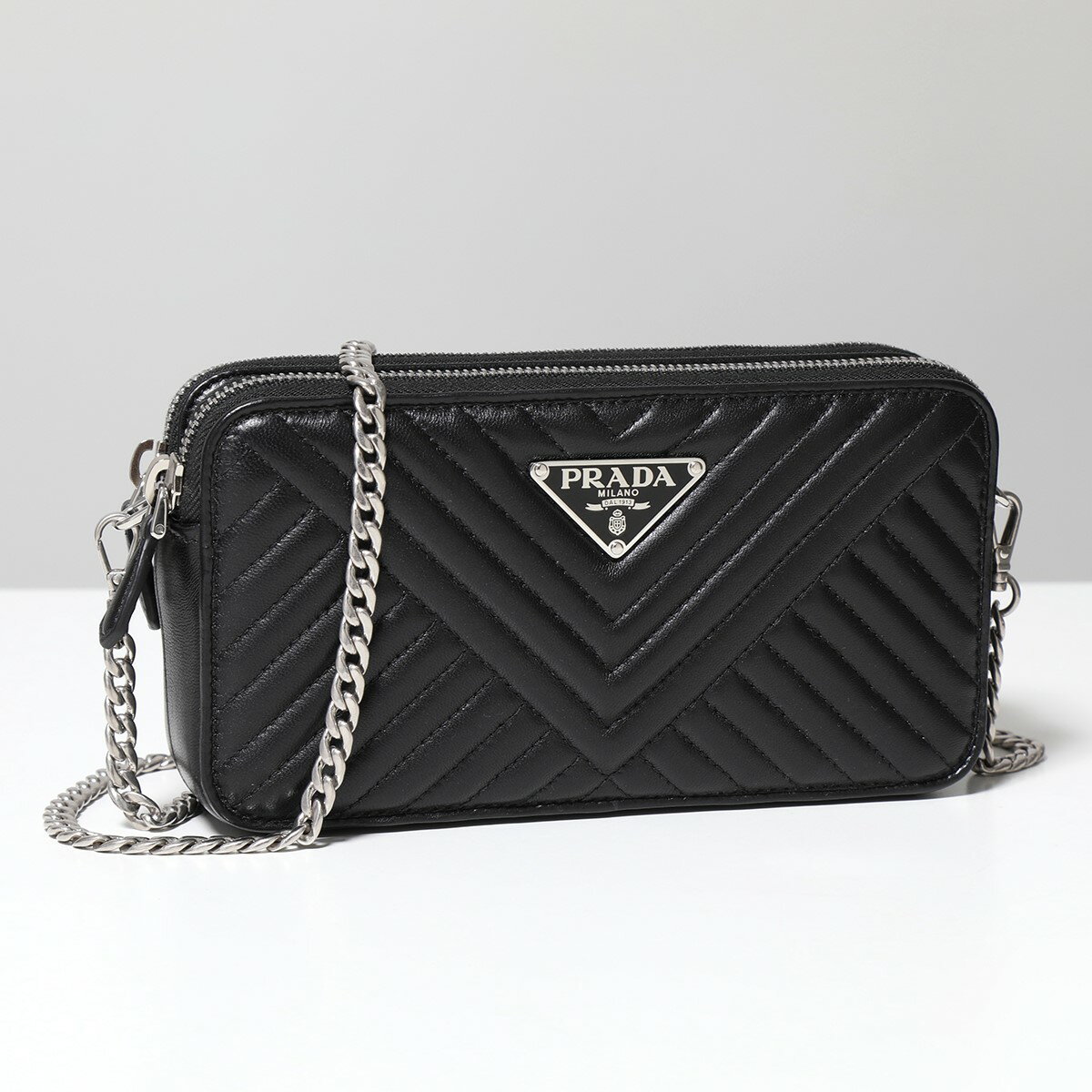 PRADA プラダ ショルダーバッグ 1DH010 2CET レディース キルティング レザー チェーン ウォレットバッグ 三角ロゴ 鞄 F0002/NEROのサムネイル