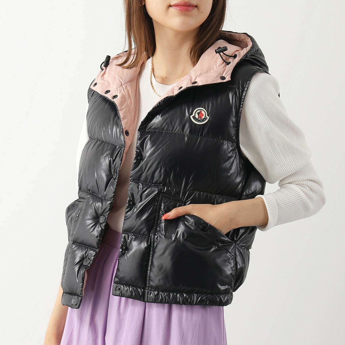 MONCLER モンクレール ダウンベスト AVAL 1A00046 68950 レディース ナイロン アイコンパッチ フード付き ジレ 999のサムネイル
