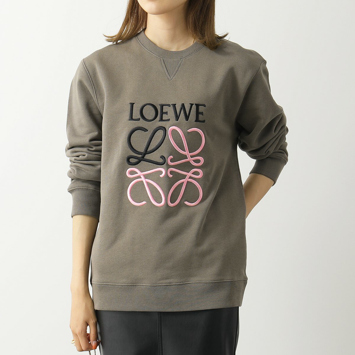LOEWE ロエベ トレーナー H526Y24X10 レディース アナグラム ロゴ 刺繍 長袖 スウェット クルーネック 1470 WARM-GREYのサムネイル