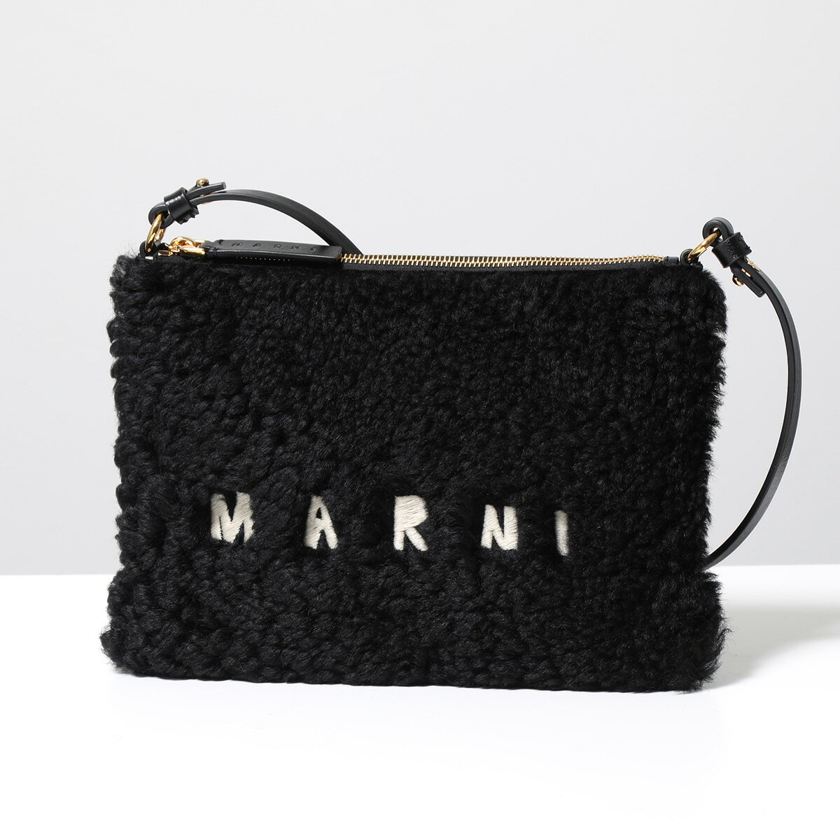 MARNI マルニ ショルダーバッグ PHMO0011L0 LM071 レディース クロスボディ ポシェット ロゴ刺繍 ラムファー フラット 鞄 ZO185のサムネイル