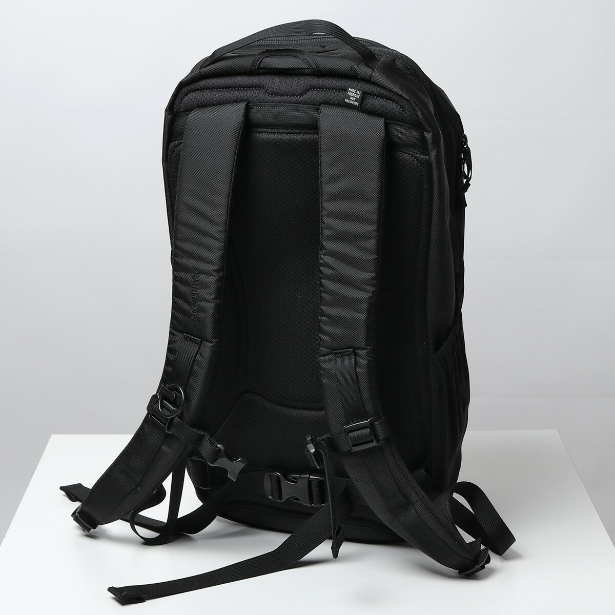 【訳有】ARCTERYX アークテリクス 25815 Mantis 26 Backpack マンティス 26 バックパック リュック デイパック バッグ Black 鞄 メンズ レディース