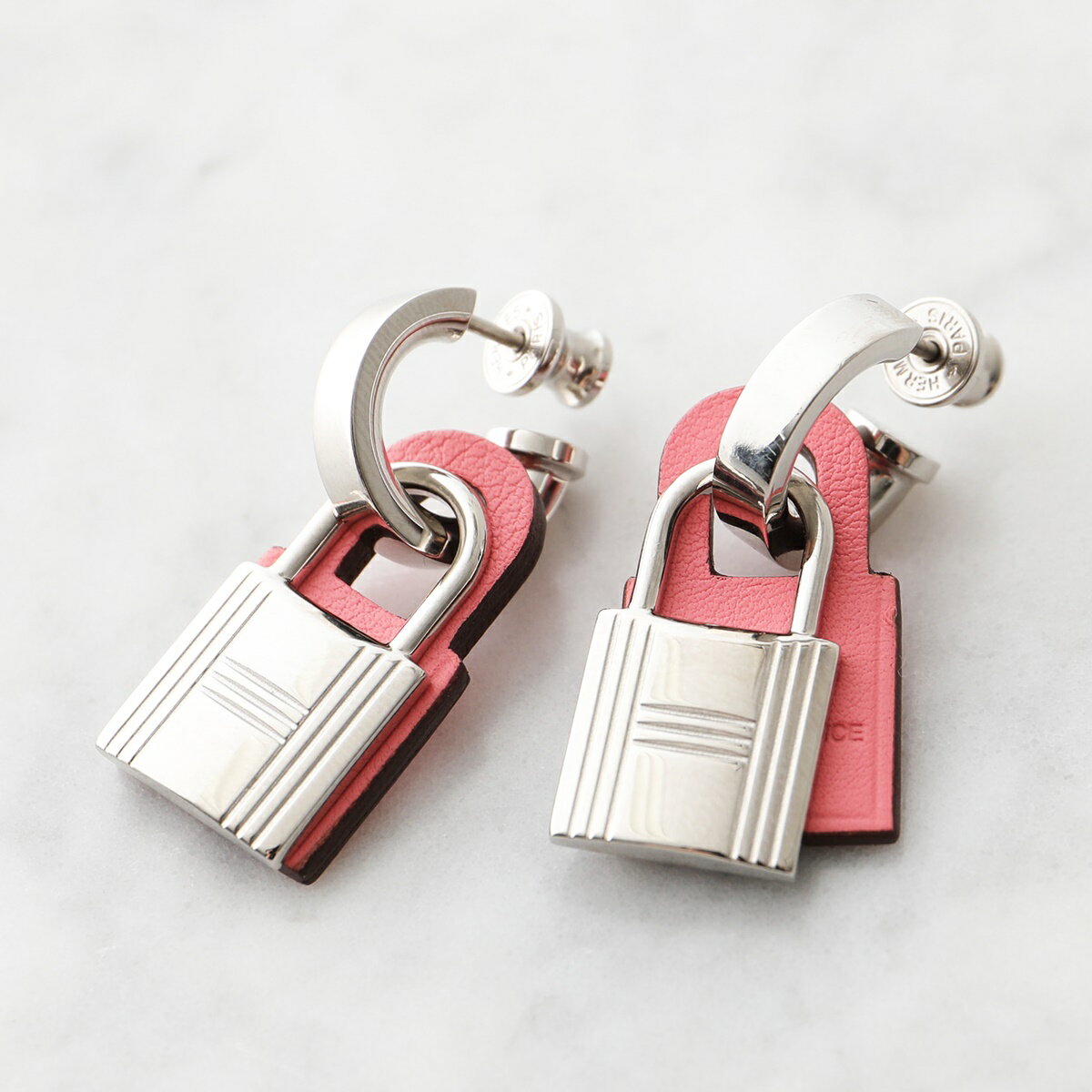 HERMES エルメス ピアス O'Kelly オーケリーPM Vスイフト H078851CK レディース フープ カデナモチーフ Hロゴ ROSE-ETEのサムネイル