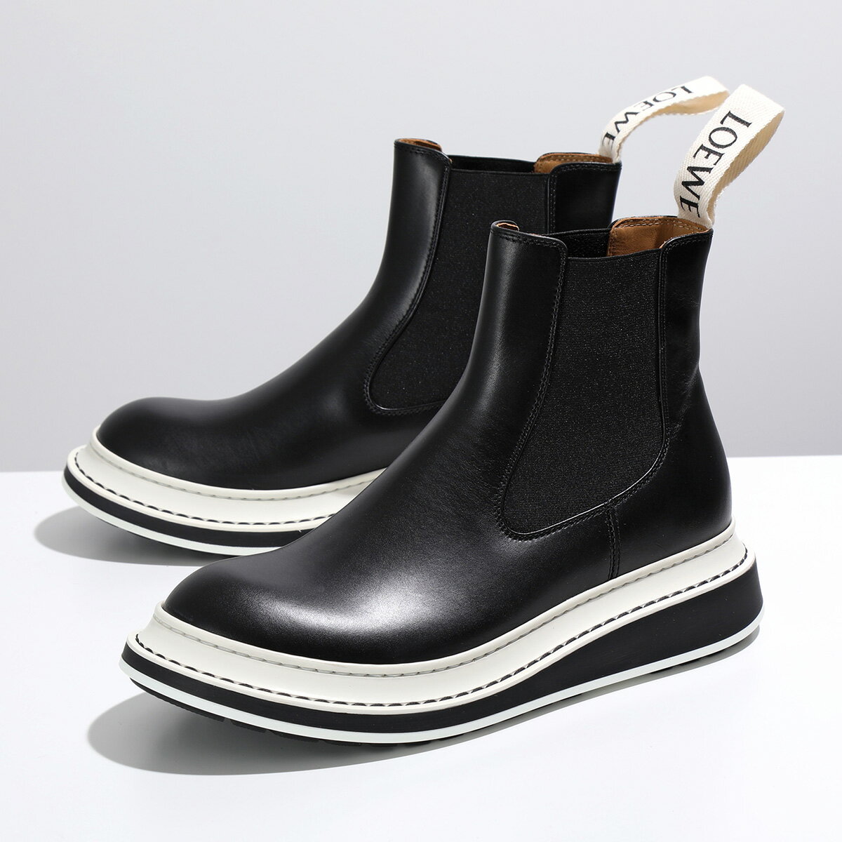 【11/10限定！2人に1人が当選！エントリーで最大100％ポイントバック】LOEWE ロエベ ショートブーツ CHELSEA BOOT L815S05X12 レディース レザー チェルシー サイドゴア アンクルブーツ ロゴ 靴 1100/BLACKのサムネイル
