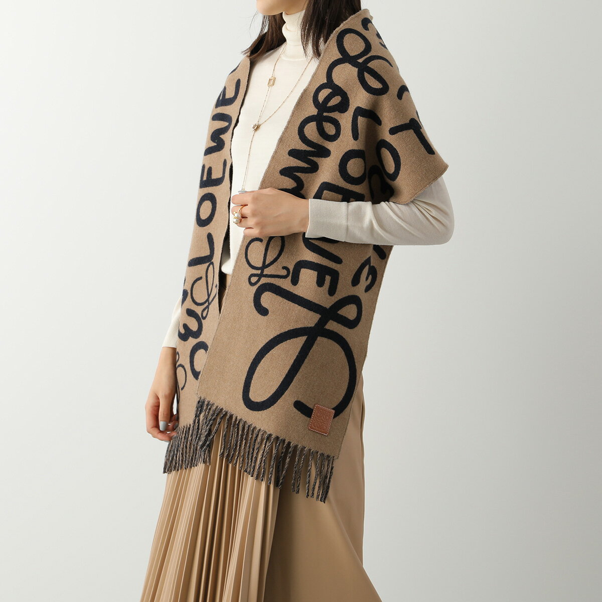 LOEWE ロエベ マフラー F000487XDT レディース スカーフ ロゴ ウール混 カシミヤ フリンジ ストール 30×180 3154/CAMEL/BLACKのサムネイル