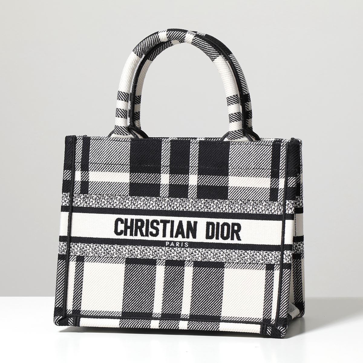 Dior ディオール トートバッグ BOOK TOTE S M1265ZRUY レディース ブックトート キャンバス ハンドバッグ ロゴ 鞄 041/BLANC/NOIRのサムネイル