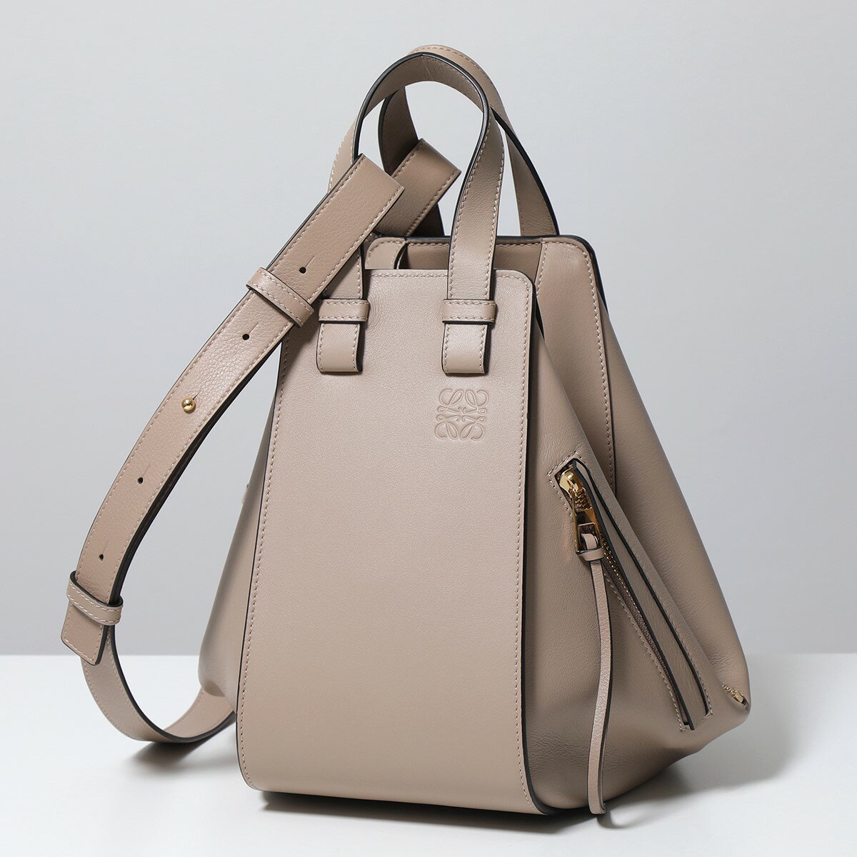 LOEWE ロエベ ハンドバッグ HAMMOCK SMALL BAG ハンモック スモール バッグ 387.30.S35 レディース 6way トート ショルダーバッグ 2150/ARENA-SANDのサムネイル