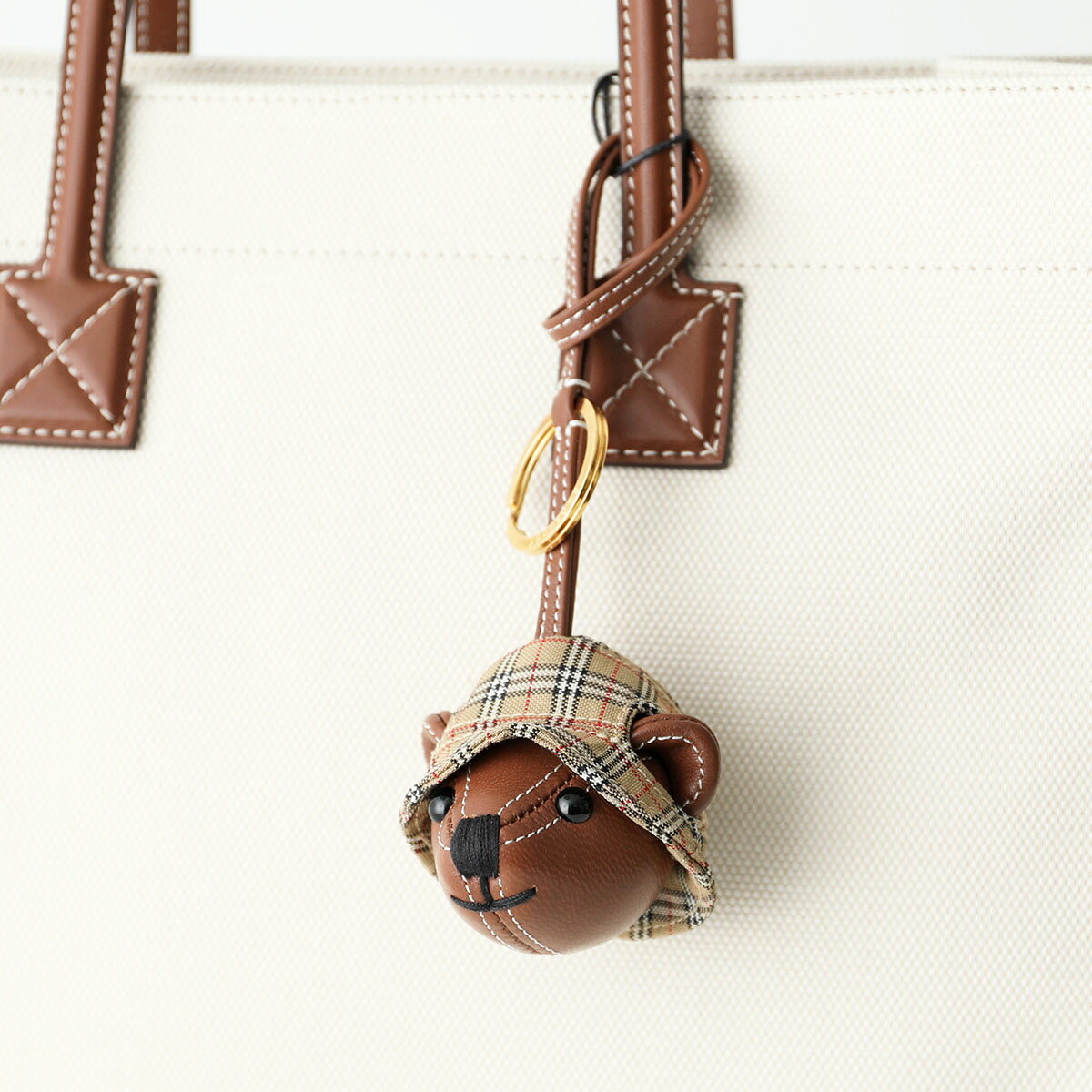 BURBERRY バーバリー バッグチャーム THOMAS HEAD 8062396 レディース トーマスベア テディベア キーリング キーホルダー ヴィンテージチェック バケットハット A7026/ARCHIVE-BEIGE【po_fifth】【cp_fifte】のサムネイル