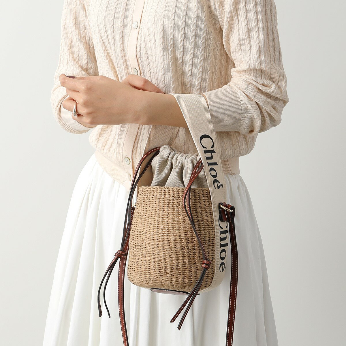 クロエ バッグ Chloe クロエ ハンドバッグ WOODY スモールバスケット SMALL BASKET CHC22SS381G55 レディース かごバッグ カゴ ショルダーバッグ 鞄 101/White