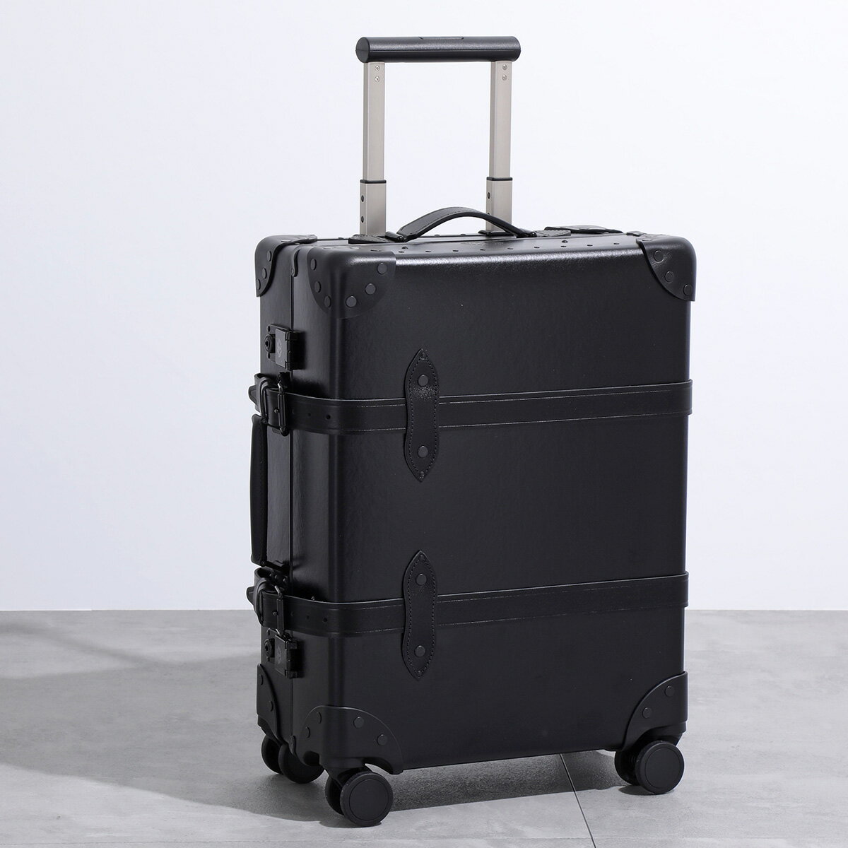 グローブ・トロッター スーツケース・キャリーケース メンズ GLOBE TROTTER グローブトロッター キャリーケース Centenary 4x Wheel Carry On Case センテナリー キャリーオン メンズ トラベルバッグ 鞄 Black/Black【po_jyuuu】