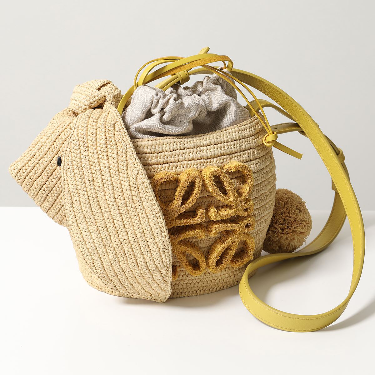 LOEWE ロエベ ショルダーバッグ A223S18X01 レディース バニーバケットバッグ カゴバッグ ラフィア カーフレザー ロゴ 鞄 2123のサムネイル