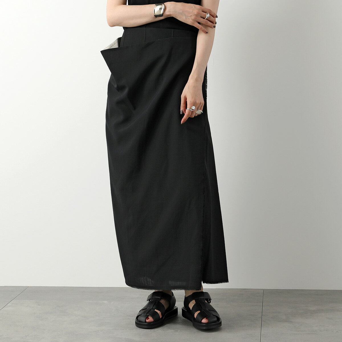 THE ROW ザ・ロウ スカート BINES バインズ 6966 W2445 レディース マキシ丈 ラップスカート ウールブレンド カットオフ BLKのサムネイル