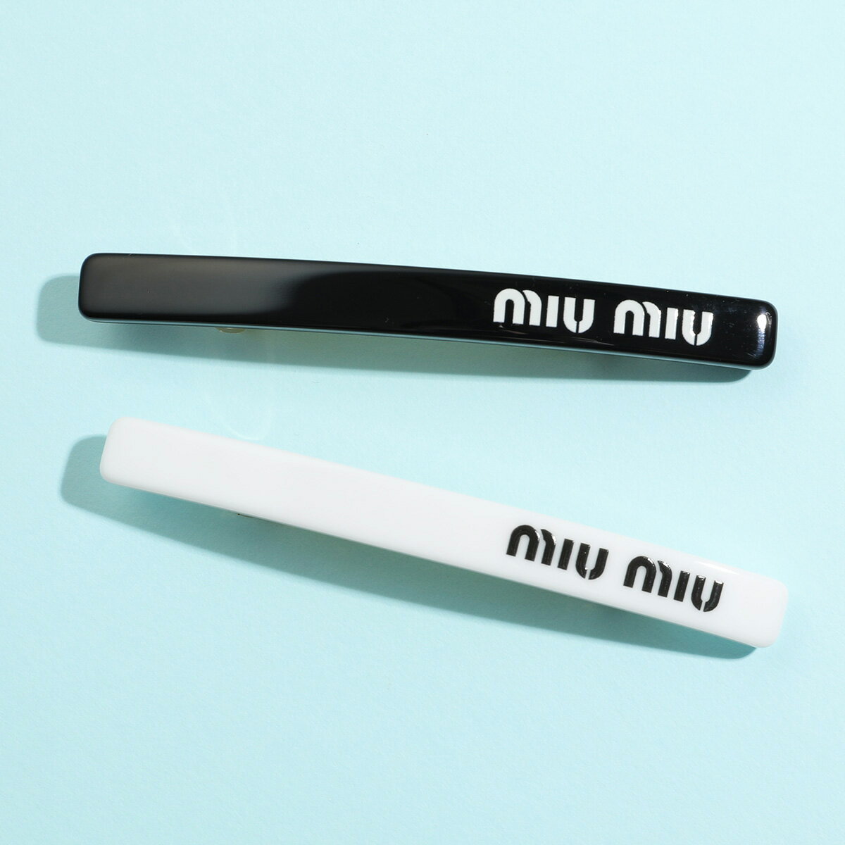 MIUMIU ミュウミュウ バレッタ 5IF125 2F8O レディース ロゴ ヘアアクセサリー プレックス ヘアクリップ カラー2色のサムネイル