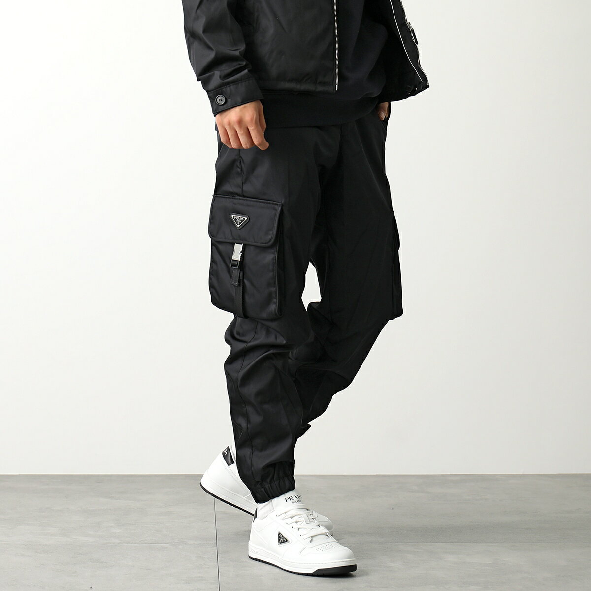 PRADA プラダ パンツ SPH130 1WQ8 メンズ Re-Nylon リナイロン トライアングルロゴ カーゴパンツ F0002/NEROのサムネイル