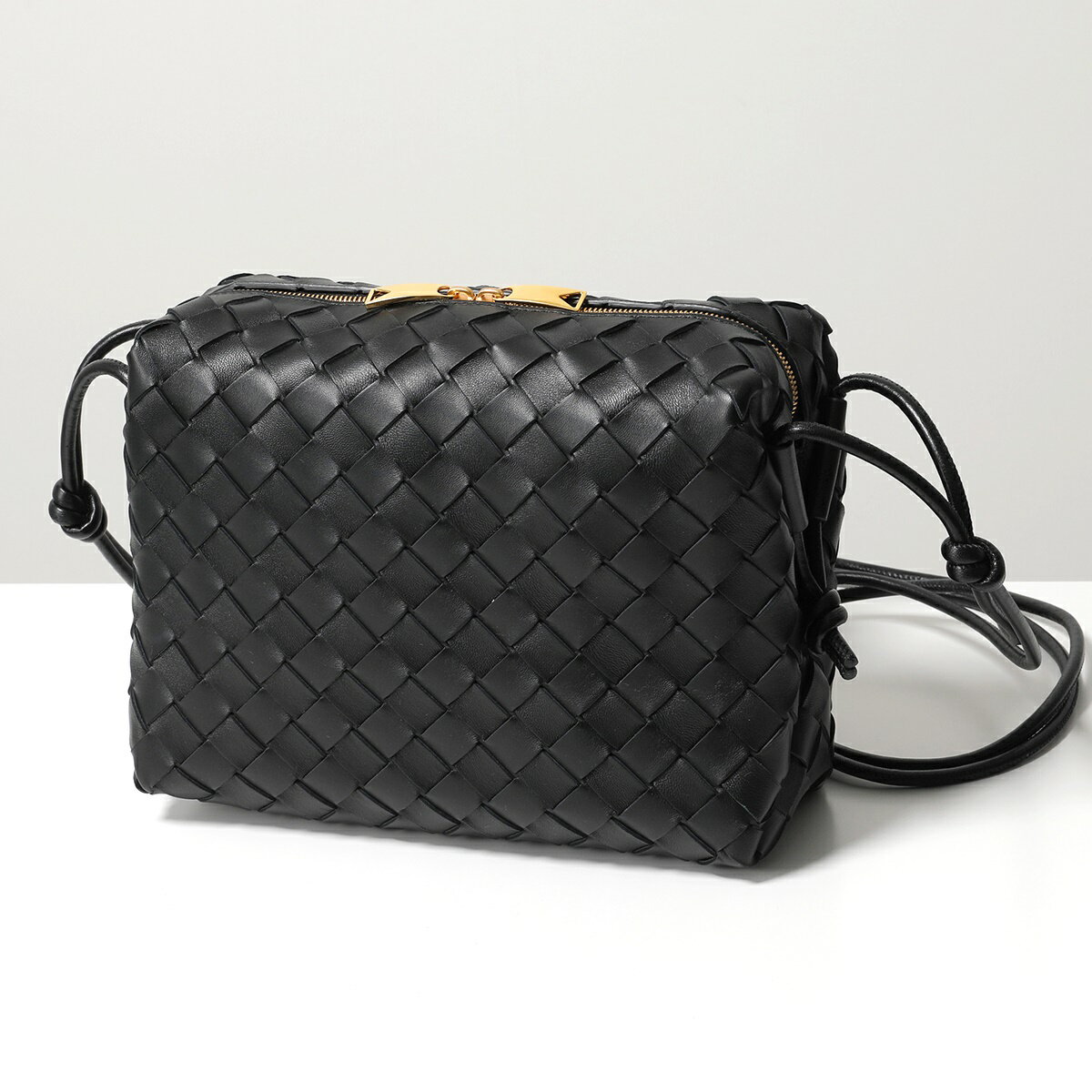 BOTTEGA VENETA ボッテガヴェネタ ショルダーバッグ 723548 V1G11 レディース スモール カメラバッグ イントレチャート 鞄 8425/BLACK-GOLDのサムネイル