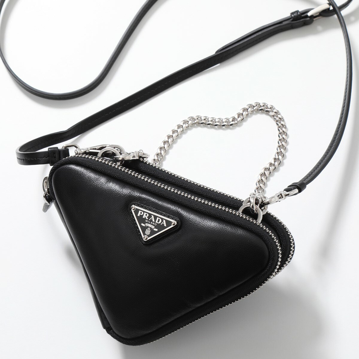 プラダ ハンドバッグ（レディース） PRADA プラダ ショルダーバッグ MINI CONTENITORI 1NR015 2DYI レディース ソフト パデッドナッパレザー トライアングル メタルロゴ ハンドバッグ ミニバッグ 鞄 F0002/NERO