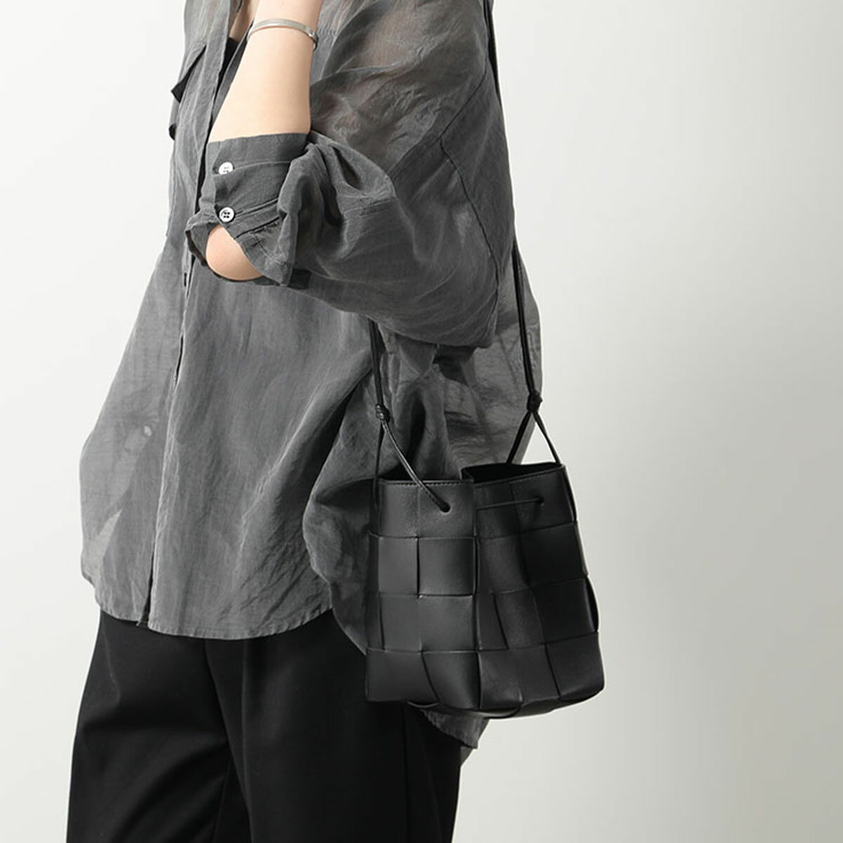 BOTTEGA VENETA ボッテガヴェネタ ショルダーバッグ CASETTE スモール カセット 680218 VCQC4 レディース ハンドバッグ マキシイントレ レザー 鞄 カラー4色のサムネイル