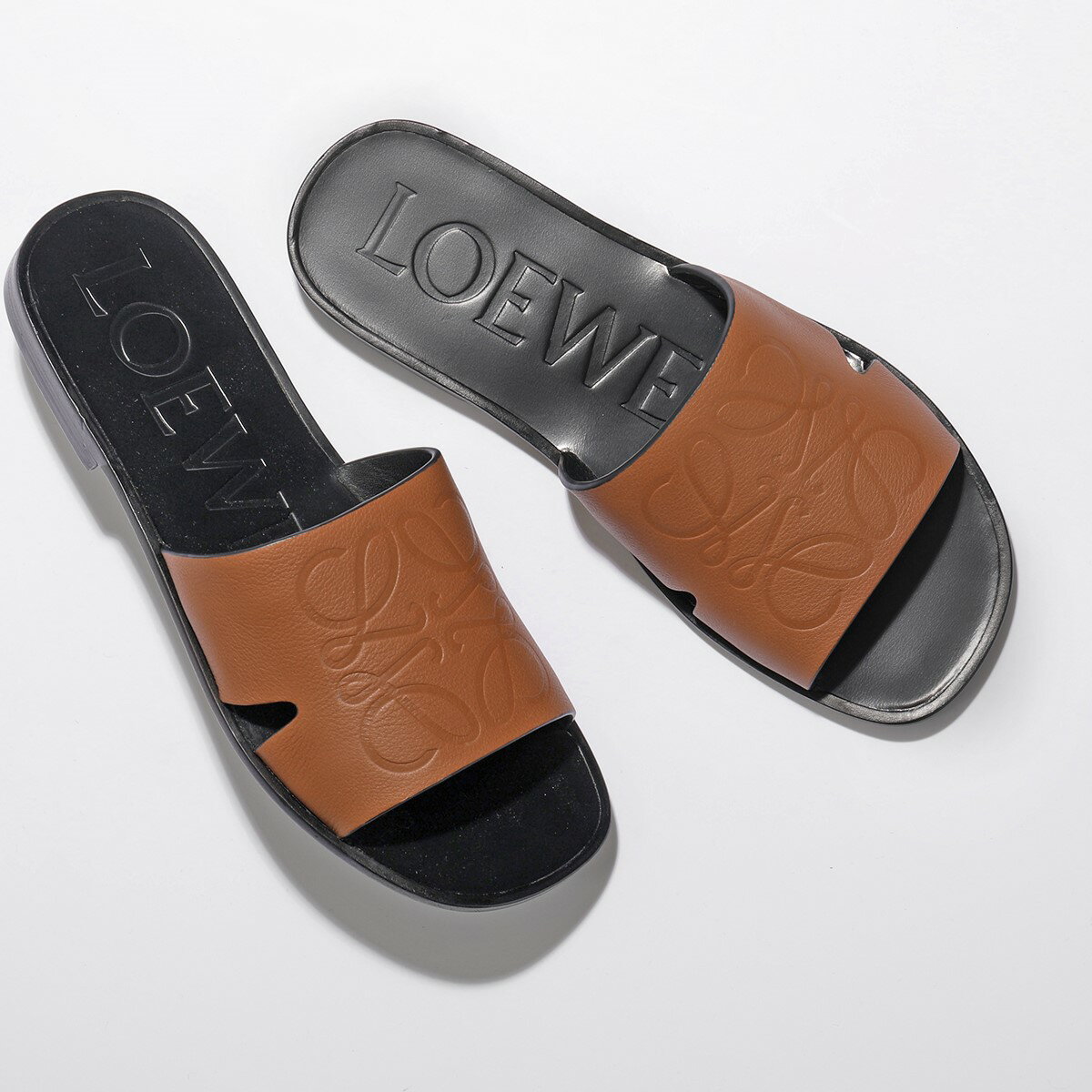 LOEWE ロエベ 453.19.809 ANAGRAM MULE レザー アナグラム フラットサンダル ミュール 7881/RUST-RED 靴 レディースのサムネイル