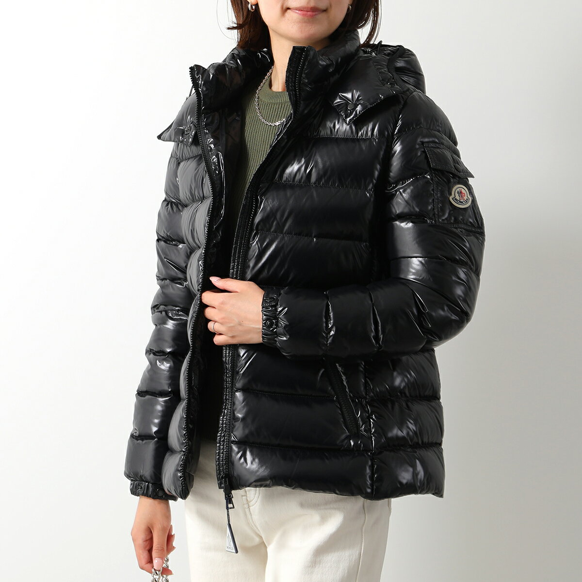 MONCLER モンクレール BADY バディ 1A524 00 68950 フード付き ナイロン ダウンジャケット ブルゾン 999 レディースのサムネイル