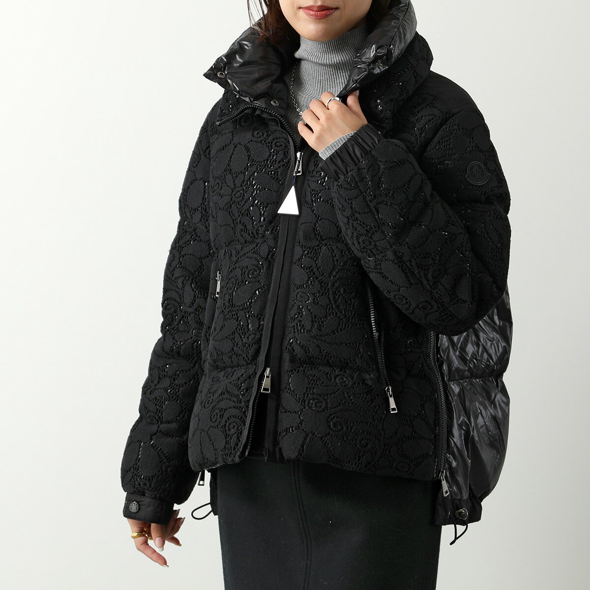 MONCLER モンクレール ダウンジャケット GARANCE ギャランス 1A00074 595GW レディース レース切替 アイコンパッチ スタンドカラー 999のサムネイル