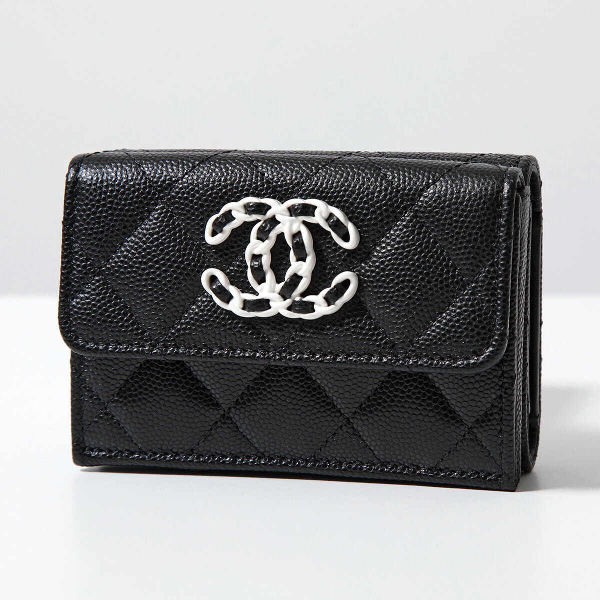 【12/10限定！2人に1人が当選！エントリーで最大100％ポイントバック】CHANEL シャネル 三つ折り財布 AP3711 B14928 レディース MATELASSE マトラッセ グレインド カーフスキン レザー ミニ財布 豆財布 ココマーク ロープバイカラーロゴ 94305のサムネイル