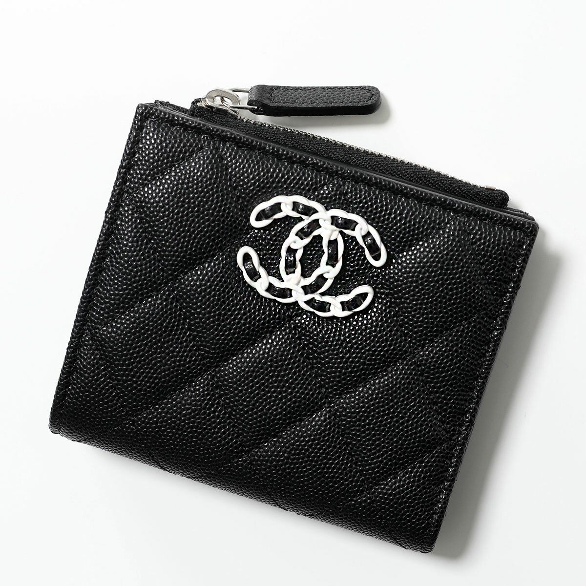 シャネル 二つ折り財布 レディース CHANEL シャネル 二つ折り財布 AP3722 B14928 レディース MATELASSE マトラッセ キャビアスキン ミニ財布 ココマーク 94305/BLACK/WT