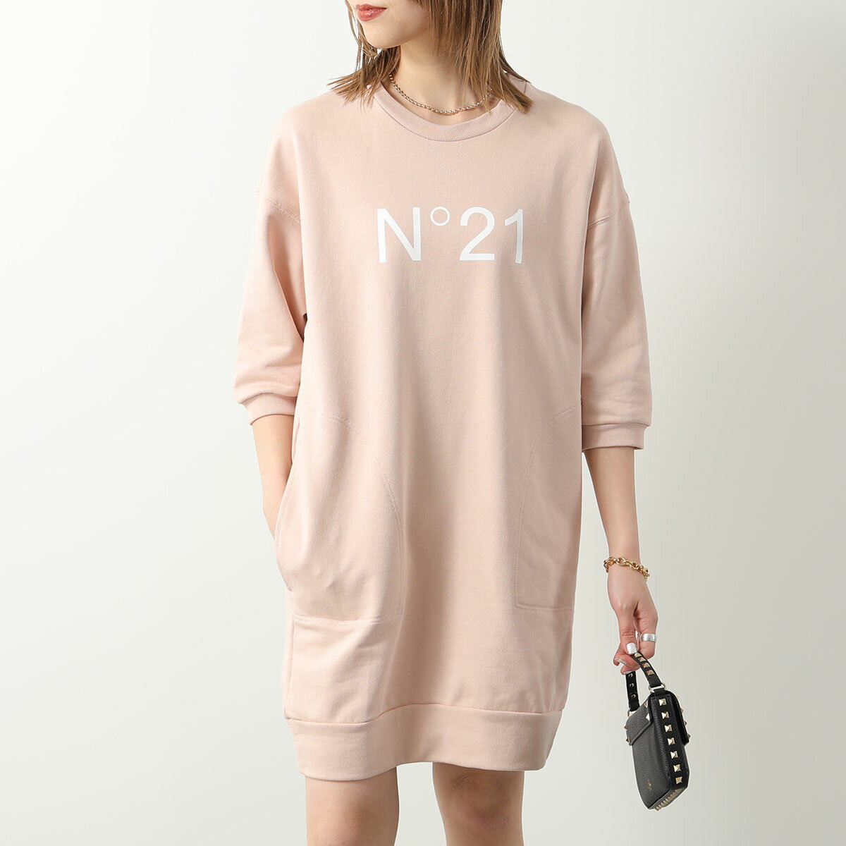 N°21 KIDS ヌメロヴェントゥーノ キッズ ワンピース N21866 N0154 レディース ガールズ スウェット チュニック 七分袖 コットン ロゴ 0N316のサムネイル