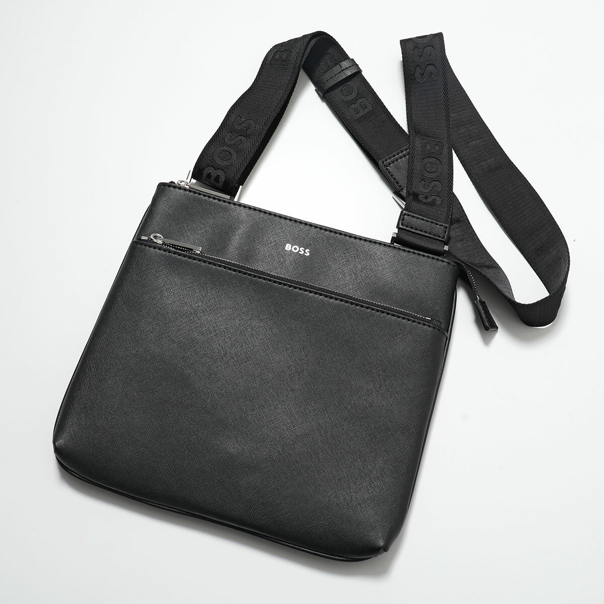 ◇美品◇HUGO BOSS *本革/レザー*メッセンジャーバッグ**ビジネス