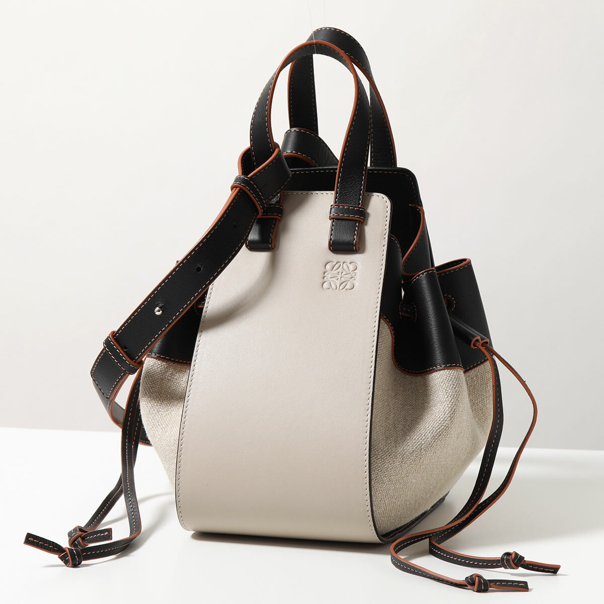 ロエベ バッグ（レディース） LOEWE ロエベ ハンドバッグ HAMMOCK DW SMALL ハンモック スモール A538Z95X09 レディース ショルダーバッグ アナグラム 鞄 3953/AVENA-CL