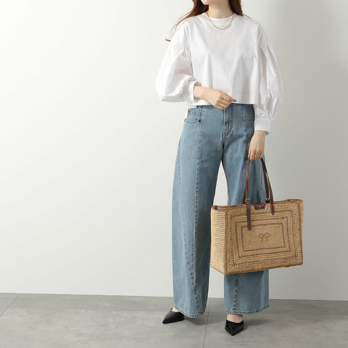 ANYA HINDMARCH アニヤハインドマーチ かごバッグ E/W Bow Tote in Natural Raffia...