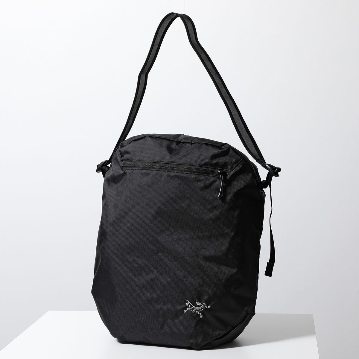 アークテリクス ARCTERYX アークテリクス ショルダーバッグ Heliad 12L Tote ヒリアド X000006067 メンズ ナイロン バードロゴ刺繍 クロスボディ 鞄 Black