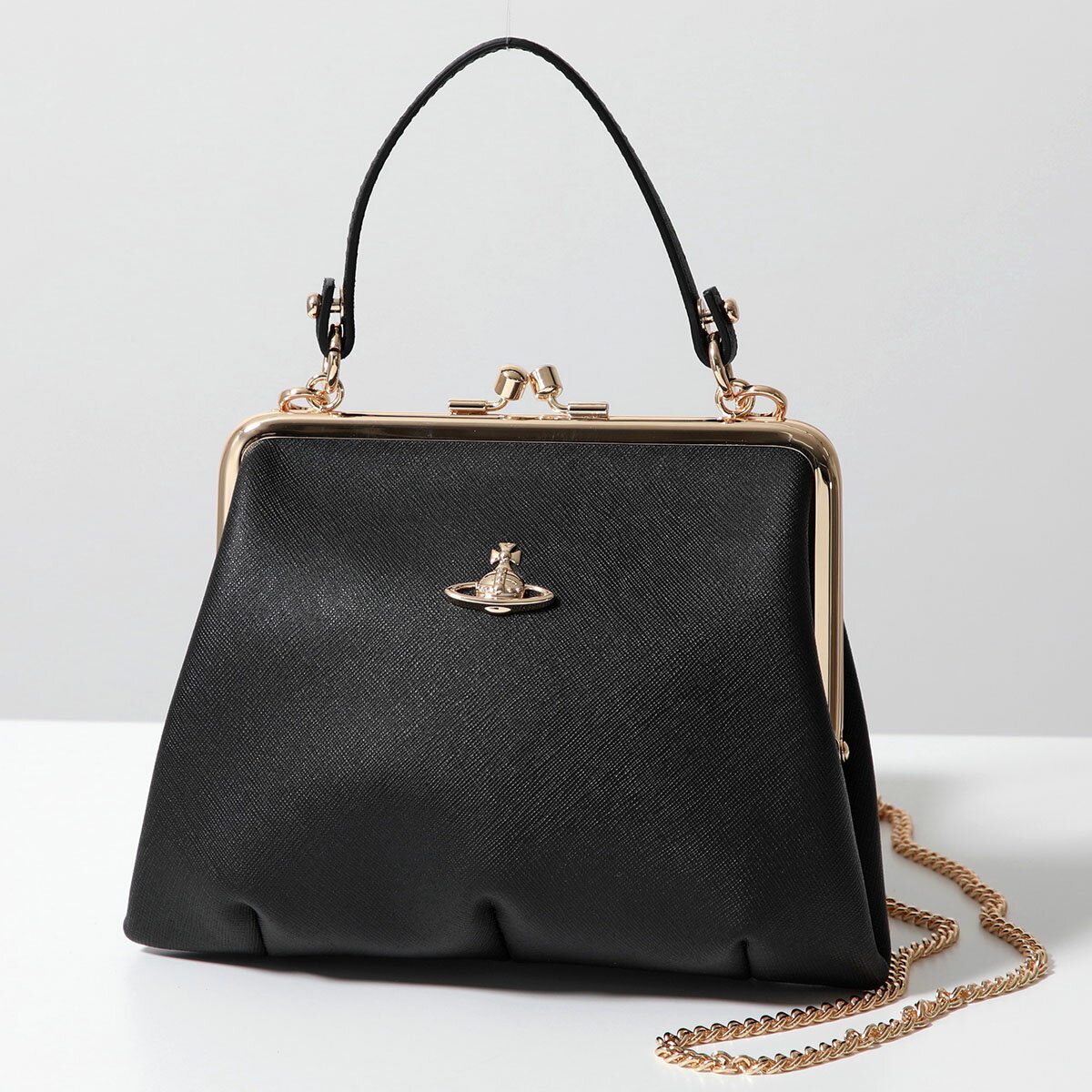 ヴィヴィアンウエストウッド ハンドバッグ（レディース） Vivienne Westwood ヴィヴィアンウエストウッド ハンドバッグ GRANNY FRAME PURSE 4304007MU S000B レディース サフィアーノ ショルダーバッグ チェーン がま口 鞄 N401/BLACK