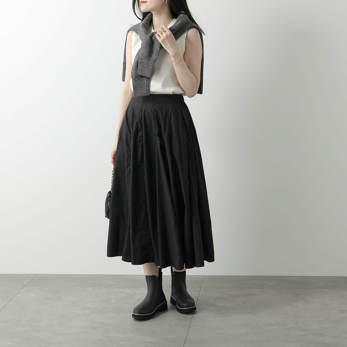 【最大2万円OFFクーポン対象・12/4-20時～】HUNTER ハンター レインブーツ W REF STITCH DETAIL CHELSEA WFS2100RMA レディース ラバー ロゴ 防水 サイドゴア シューズ 靴 BLACK【dc_kikaku】