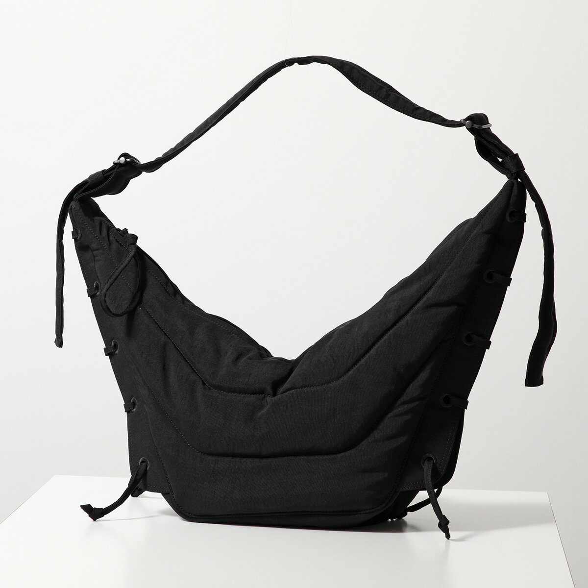 Lemaire ルメール ショルダーバッグ MEDIUM SOFT GAME BAG ミディアム ソフト ゲームバッグ BG0074 LF845 メンズ 撥水 クロスボディ 鞄 BK999/BLACKのサムネイル