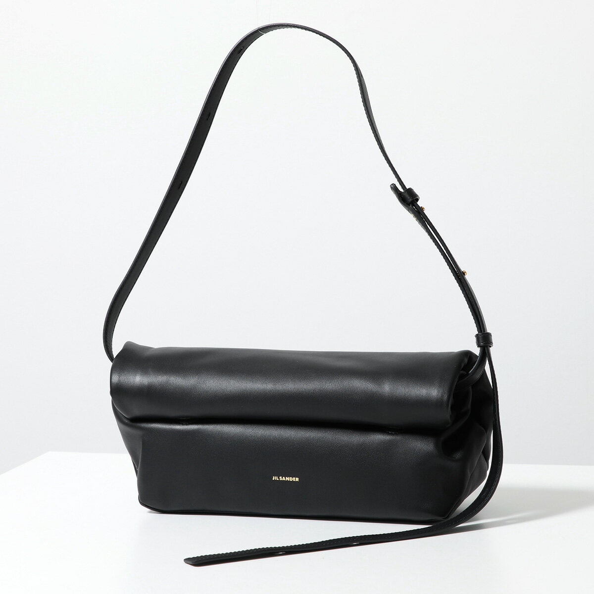 JIL SANDER ジルサンダー クロスボディバッグ ROLLUP CROSSBODY SM J08WG0044 P7217 レディース ショルダーバッグ レザー ロゴ 鞄 J08WG0044P7217001のサムネイル
