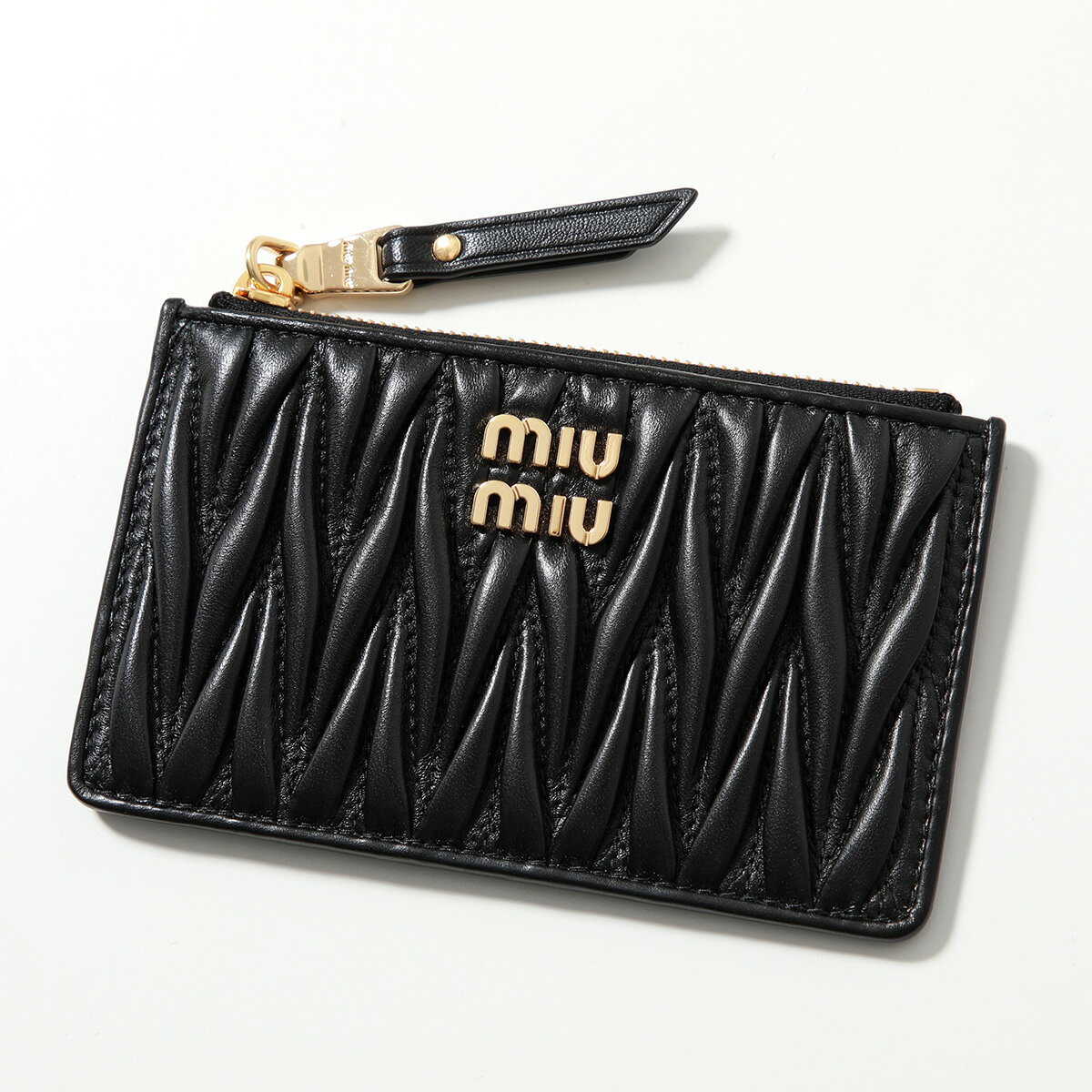 【最大2万円OFFクーポン対象・4/15限定】MIUMIU ミュウミュウ フラグメントケース MATELASSE マテラッセ 5MB06M AFPP レディース レザー カードケース コインケース ミニ財布 メタルロゴ F0002