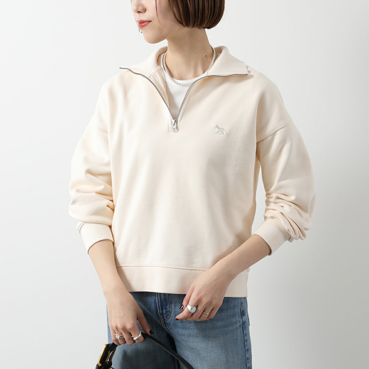 MAISON KITSUNE メゾンキツネ スウェットシャツ MW00304KM0325 レディース ベイビーフォックス 刺繍 パッチ ハーフジップ P705/FRESH-COTTONのサムネイル
