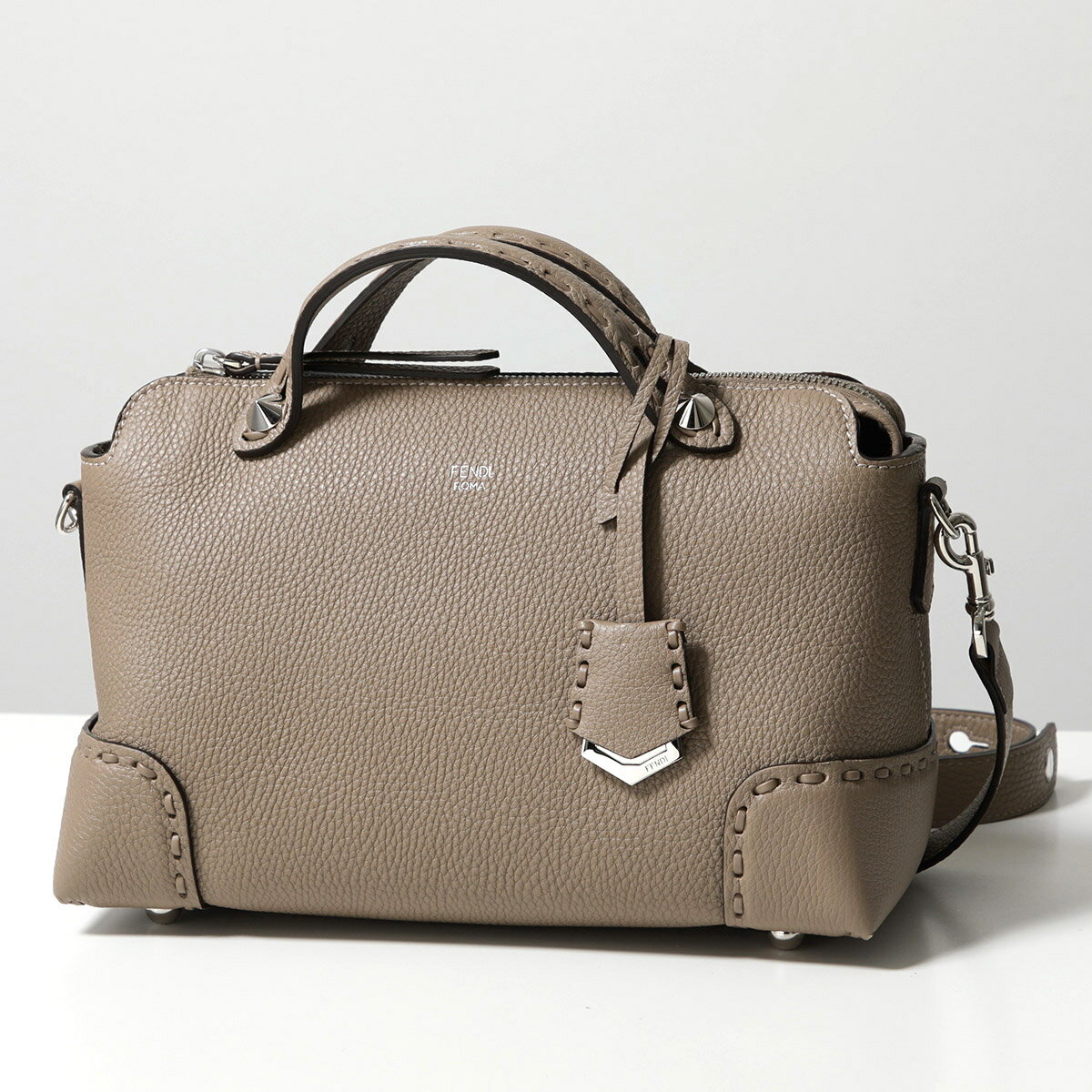 FENDI フェンディ ショルダーバッグ BY THE WAY MEDIUM SELLERIA バイ ザ ウェイ セレリア ミディアム 8BL146 ARBB レディース ハンドバッグ レザー 鞄 F04Y9 8BL146ARBBF04Y9のサムネイル