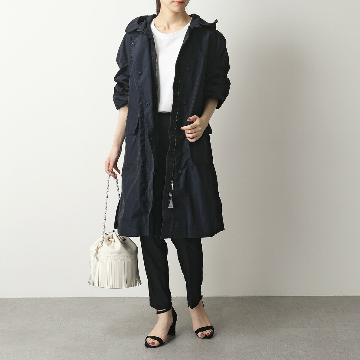 MONCLER モンクレール HELLOTROPE 4901580 57455 コート フーテッド ジャケット 779 レディースのサムネイル